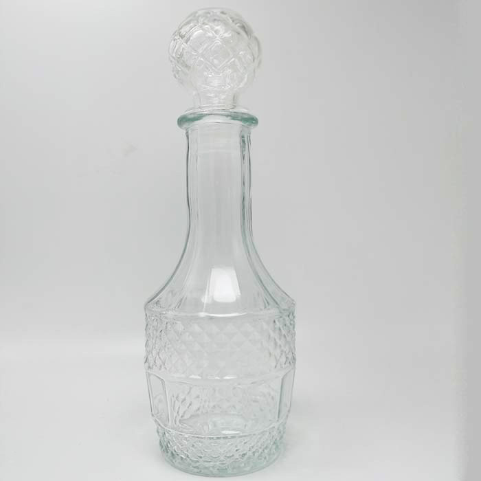Luxury decanter and wine bottle with glass lid wholesale