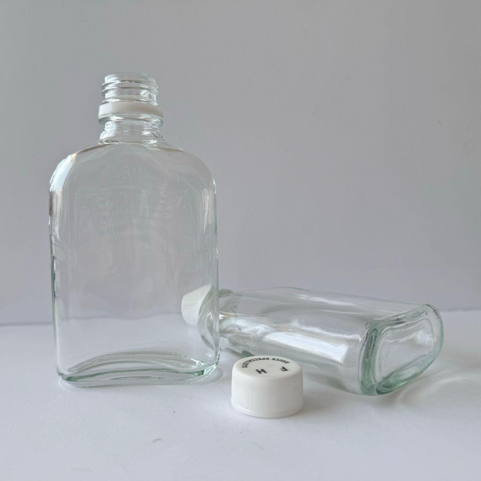 Cold tea bottle spirit glass bottle manufacturer